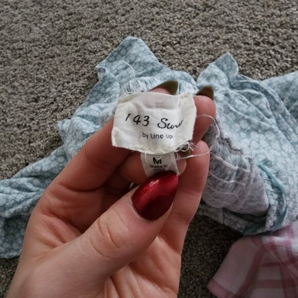 143 Story by Line Up Flowy Tie Blouse - Picture 9 of 10